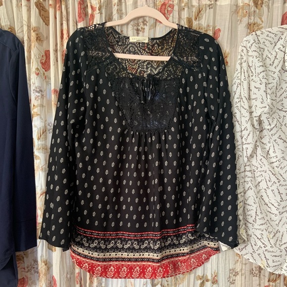 Misc women’s blouses - Picture 3 of 10